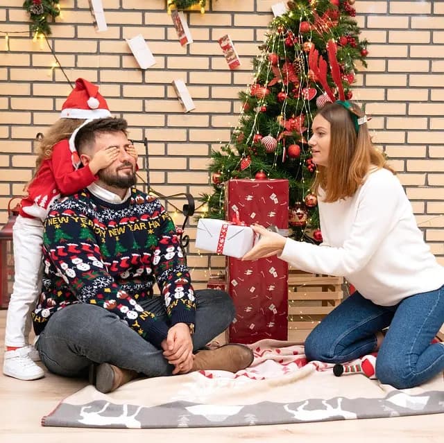 10 Activités Ludiques pour Célébrer Noël en Famille
