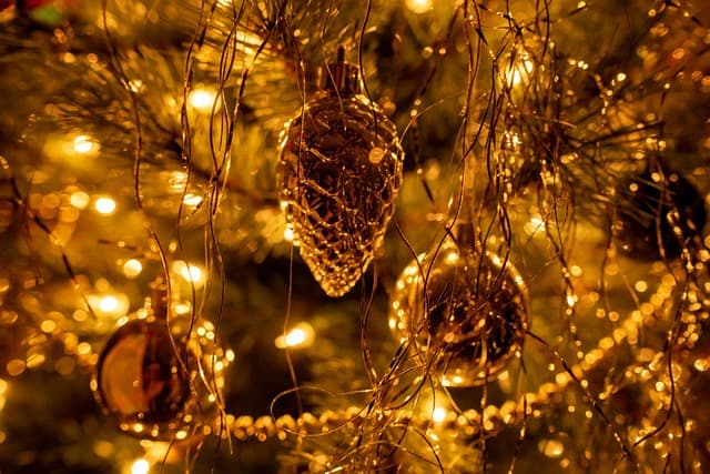 10 Traditions de Noël à Découvrir en Famille